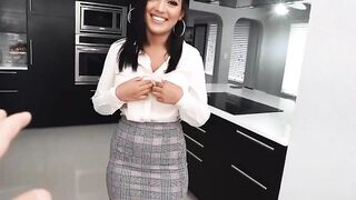 Propertysex Attractive Curvy Latina Real Estate Agent With Kinky