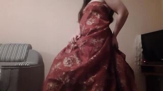 Вылизывают под платьем мою киску и попку. Бурный оргазм - Lesbian_illusion