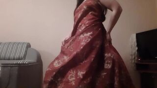 Вылизывают под платьем мою киску и попку. Бурный оргазм - Lesbian_illusion