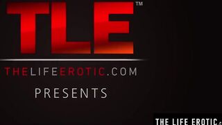 Incredible Sexy blonde with crazy hot Bombshell body masturbating to orgasm