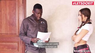 PORNO ACADEMIE College babe Clea Gaultier BBC 3way At School