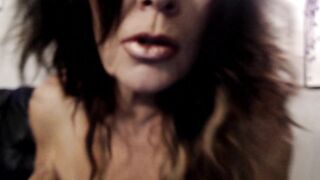 OLD cougar needs her twat stretched by sons best friend-