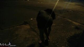 Estavamos transando na Garagem da casa de um amigo quando fomos pegos