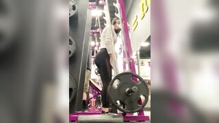 LATINA AMAZINGLY CUTIE BODY TIGHT AF WORKING OUT