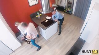 HUNT4K. Hunter alquila apartamento con una condición íntima para niña