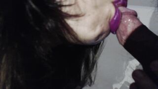 Stepmommy Helps me to Peeing into a Glass using her