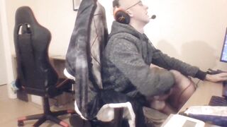Sucking Off Husbands Penis whilst he is Online with his Friends.
