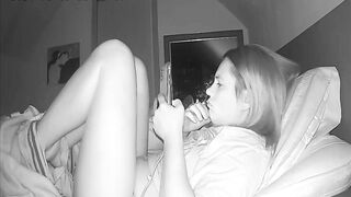Milf Jackhammers Clitoris Before Bed Spy Web Cam