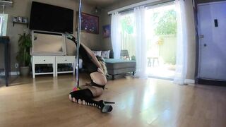 Pole Dancing cougar Goddess Teases the Neighbor while Seducing you