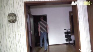 REIFE SWINGER - Young Real Estate Agent Fucks Rough With
