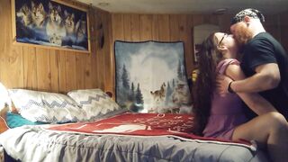 She Ride a Trucker and Jizzes inside Missionary