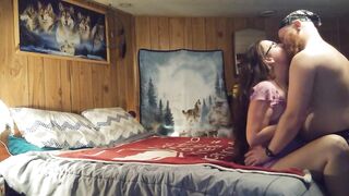 She Ride a Trucker and Jizzes inside Missionary