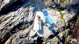 JUICY CUNT ON THE EDGE -MULTI SQUIRT INTO OUTDOORS -