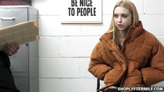 Aaliyah handles very well Chloes trouble with officer Rusty