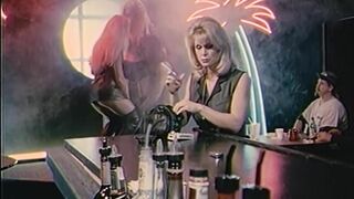 Pornstar Legends Jenna Jameson and Tiffany Mynx have Dyke Fun