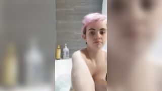 See me Rub my Clitoris and Put my whole Hand