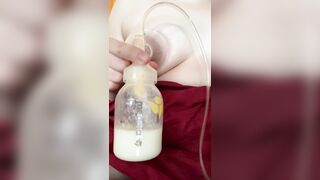Single Boob four Ounce Pump 4 Ounces Breast Milk