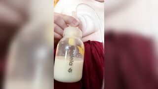 Single Boob four Ounce Pump 4 Ounces Breast Milk
