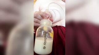 Single Boob four Ounce Pump 4 Ounces Breast Milk
