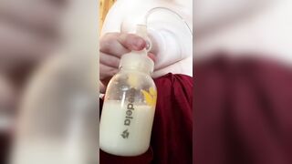 Single Boob four Ounce Pump 4 Ounces Breast Milk