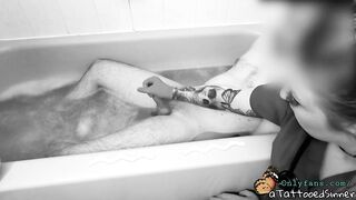 sexual nurse makes her patient cum during tub time