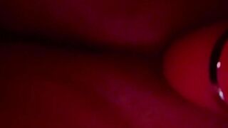 BBW Squirts with a Dildo