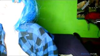 BLUEHAIR CUNT WITH MOUTH IS ENJOYS BEER WHILE MASTURBATING HER JUICY SNATCH