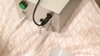 MILK ME Milking Machine Old cougar BBW Vibrator Long Titties