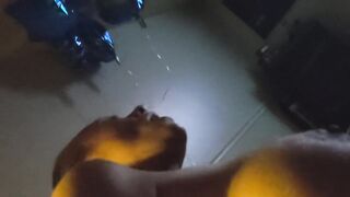 cougar BIMBO JESSI JAMI TAKES LOAD OF CUM ON CHIN