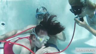 Underwater blowjob goes two way