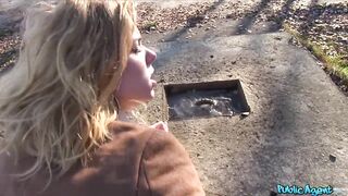 Outside Agent Grateful Goddess shows her Gratidude with a suck