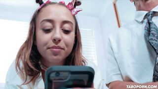 step-daughter Fucks her StepDaddy to Buy her iPhone 12