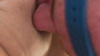 Amazingly Hot bimbos DeepThroats Daddy’s Penis with Hands behind her back
