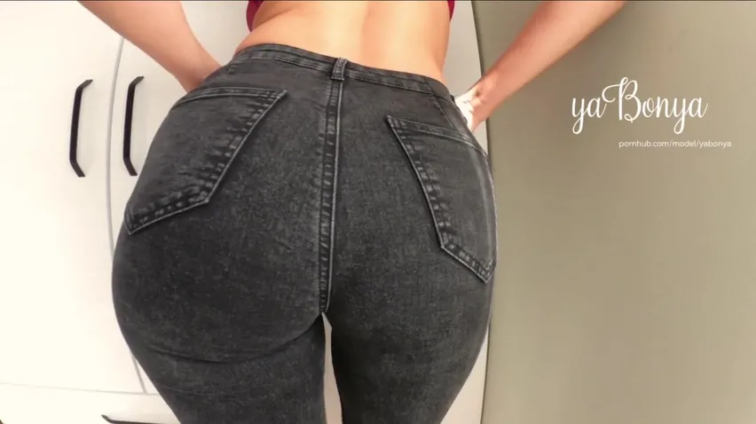 Porn Big Black Booty Jeans - LOOK AT MY BIG GODDESS BOOTY INSIDE JEANS