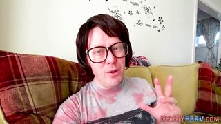 Yorkshire geeks watches huge big tit brit