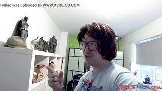 Yorkshire geeks watches huge big tit brit