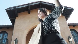 Dana DeArmond & Sofi Ryan