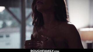 Allia Donovan Fucking her Long Cousin - RoughFamily.com
