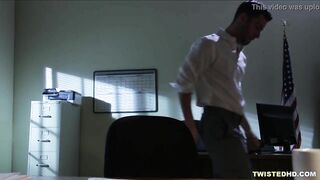 Obsessed kinky blonde bitch Kenzie Taylor gets a dong