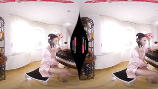 mom Ally Style inside VR Porn