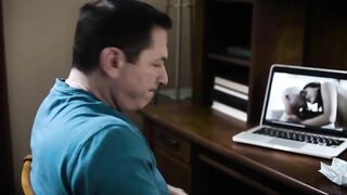 Slender step-daughter with nice butt Kenna James blown stepdads penis