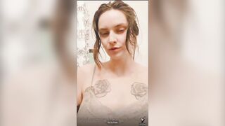Goddess tattoo bushy Bombshell Mo Town shows off long boobies