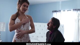 Green Mature Man Cheating his Daughter - RoughFamily.com