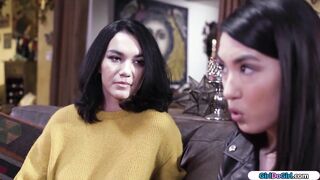 Dark Haired licks n rimmed by sis eastern bff