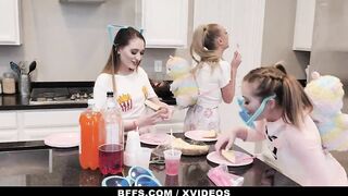 Lucky Bro Loving 18 Year Old Friends Katie Kush, Emma Hix and