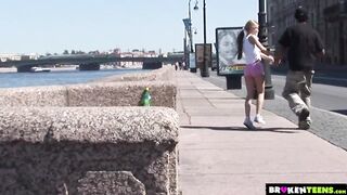 Teens Olga Barz Fills Her Mouth With Ebony Dick By