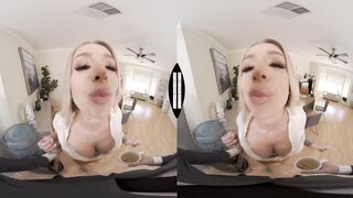Sexsual America - Goddess blonde Madelyn Monroe needs your penis