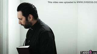 Rebel BBW barely legal Eliza Eves fucks much mature priest who
