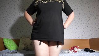 A big tit mom with a juicy PAWG unshaved vagina fat