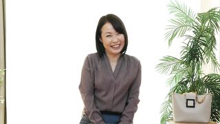 初撮り五十路妻ドキュメント　和泉亮子